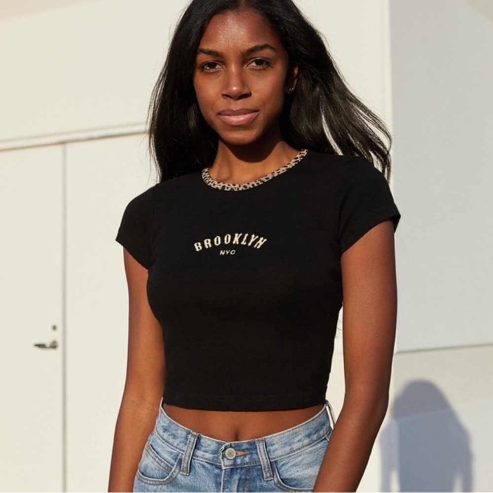 Brandy Melville Ashlyn Brooklyn NYC Baby Tee Leopard Trim